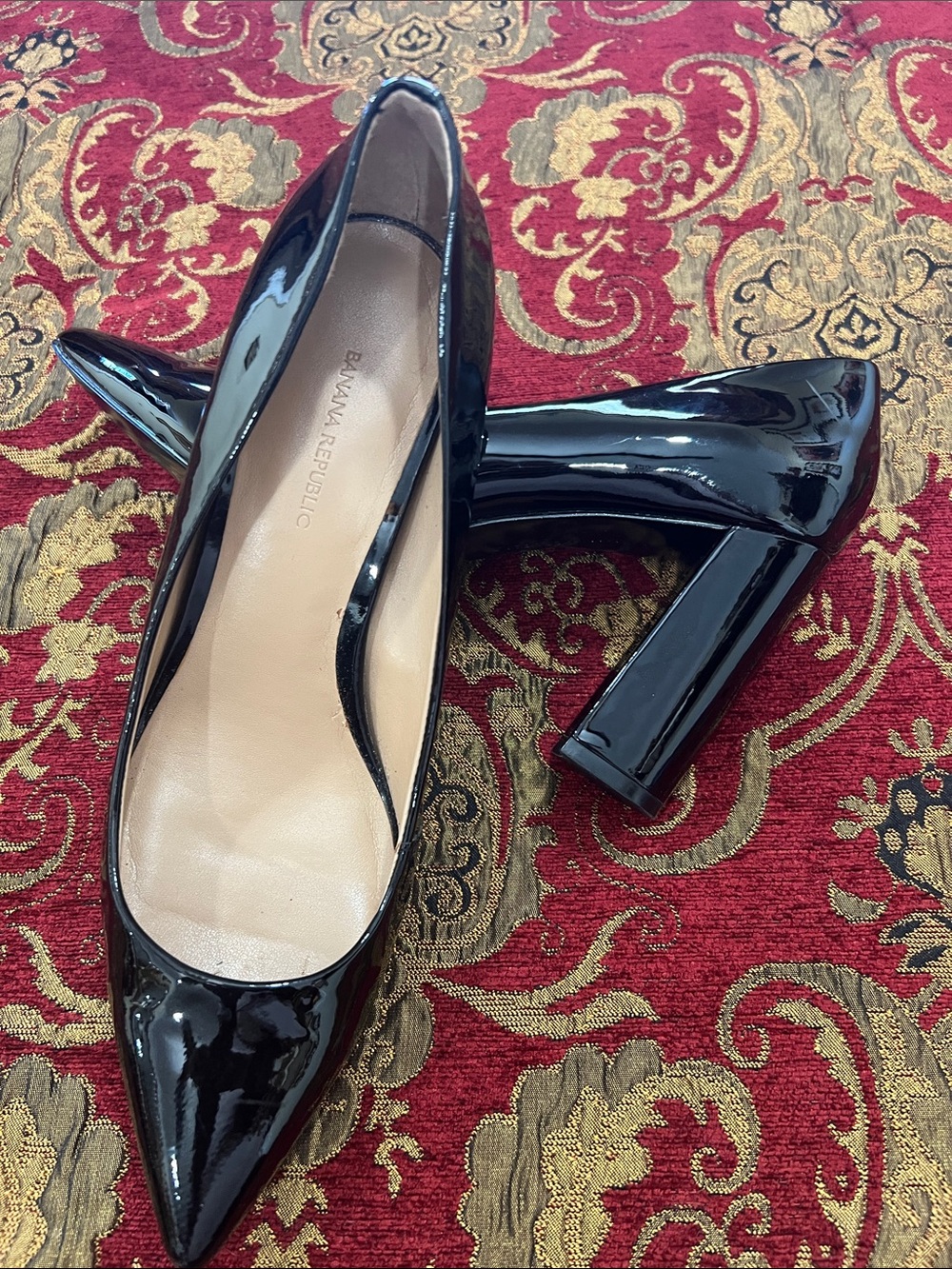 Banana Republic Black Patent Pointed-Toe Heels
